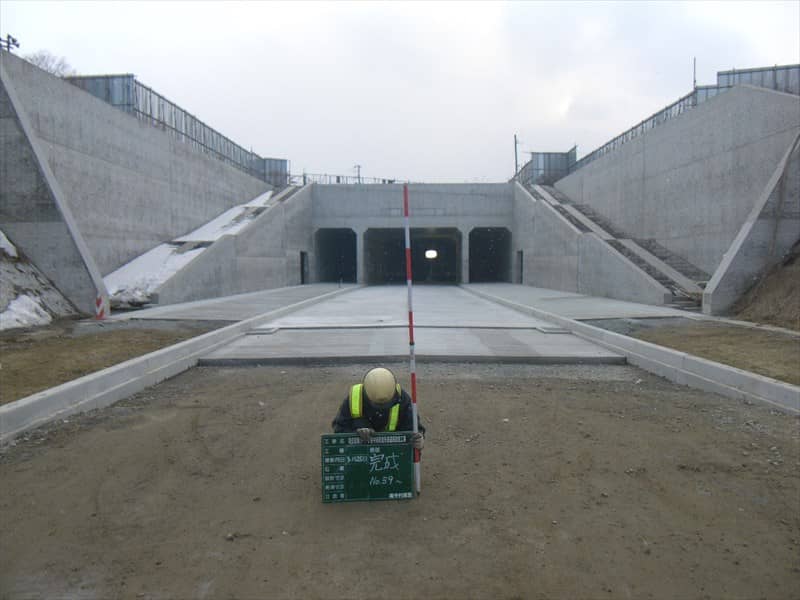 繰交街第5-1-6号 中央町金矢線道路改良工事